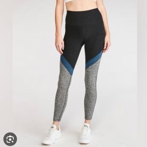 Beyond Yoga Spacedye Tri-Panel High Waisted Midi Legging in Black/Blue/Gray XS